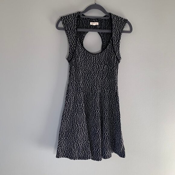 silence + noise Dresses & Skirts - Silence and Noise black white knit stretch unlined mini dress - Small